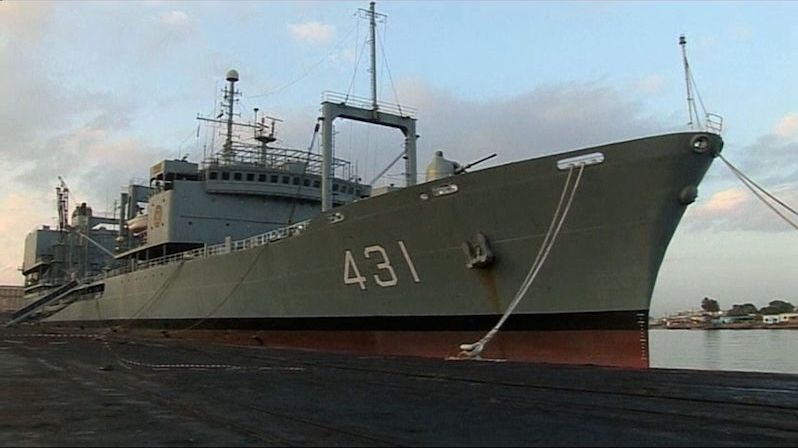 Potopila se největší loď íránského námořnictva